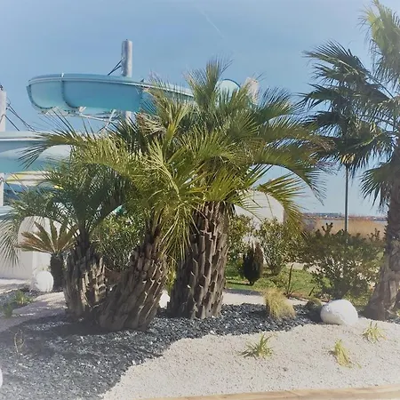 Camping Le Lac Des Reves Camping Lattes